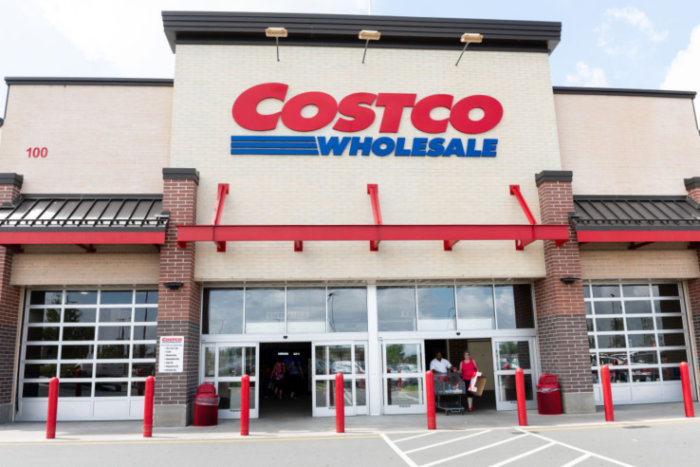 Is Costco open on Thanksgiving?