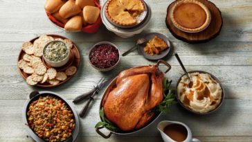 Is Cracker Barrel serving Thanksgiving dinner?