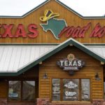 Is Texas Roadhouse giving free meals to veterans?