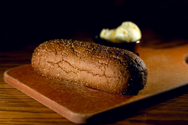 Is bread at Outback unlimited?