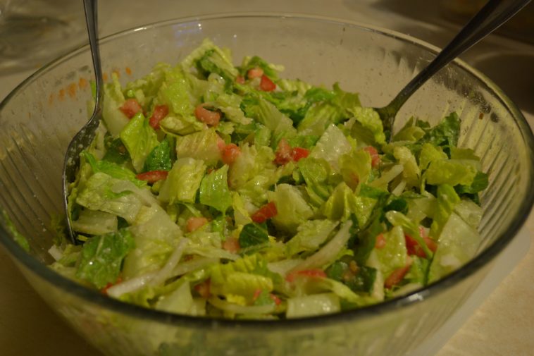 Is salad free at Olive Garden?