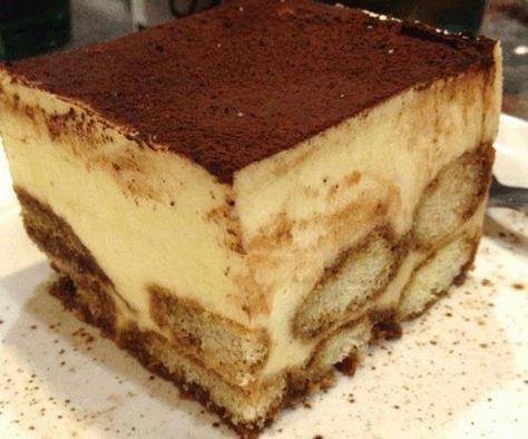 Is there alcohol in Olive Garden tiramisu?