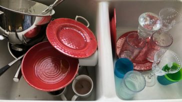 Should guests clean?