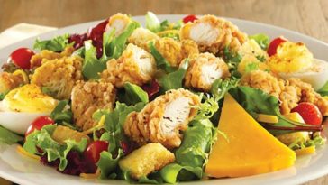 What are the salads at Cracker Barrel?