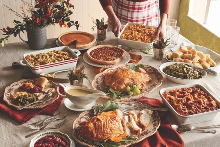 What does Cracker Barrel serve on Thanksgiving Day?