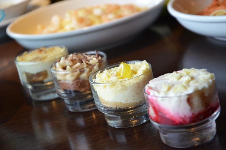 What does Olive Garden have for desserts?