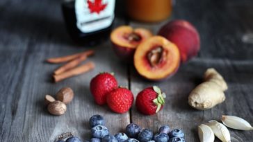 What does blueberry go well with?