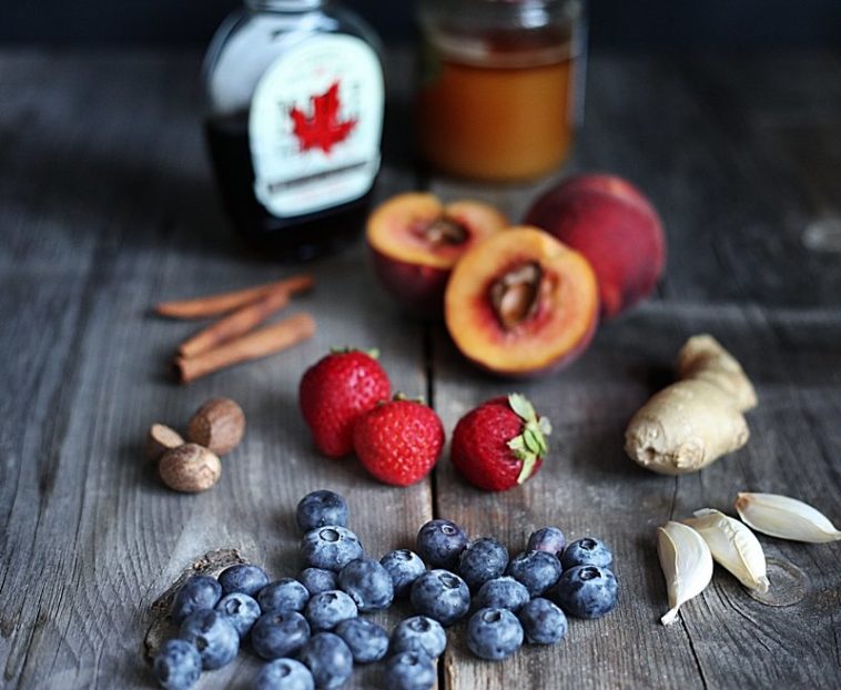 What does blueberry go well with?