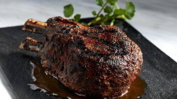 What is Morton's steakhouse known for?