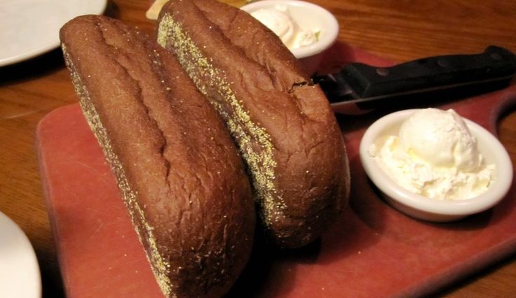 What is Outback bread made of?