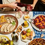 What is a traditional Thanksgiving meal?