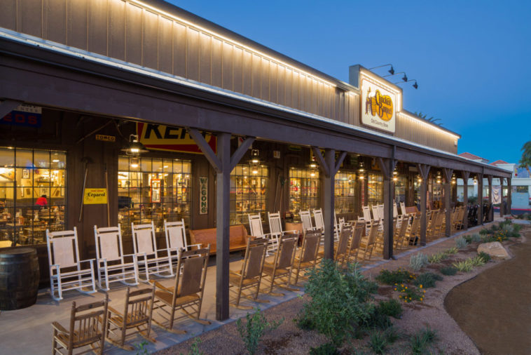What is all the fixins at Cracker Barrel?