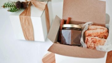 What is an appropriate gift to bring to a dinner party?