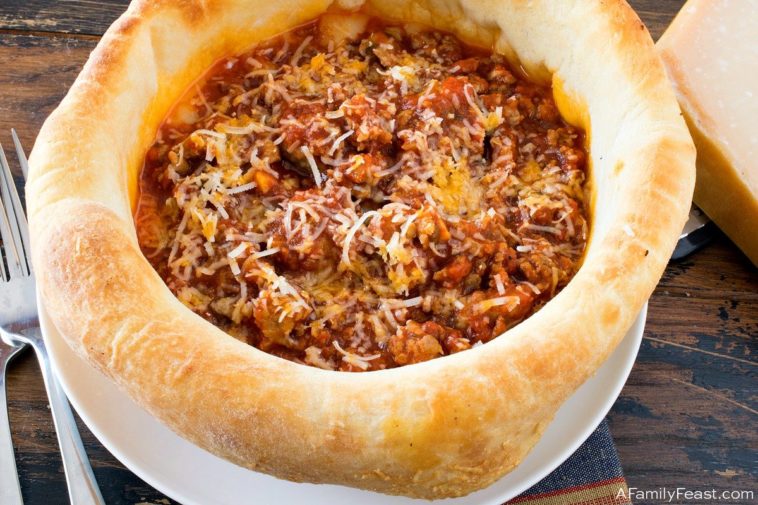 What is in the Pizza Bowl at Olive Garden?
