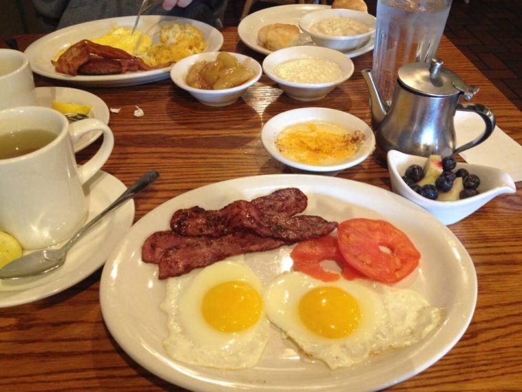 What is the good morning breakfast at Cracker Barrel?