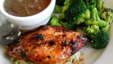 What is the healthiest thing at Golden Corral?