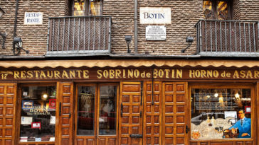 What is the oldest steakhouse in the world?