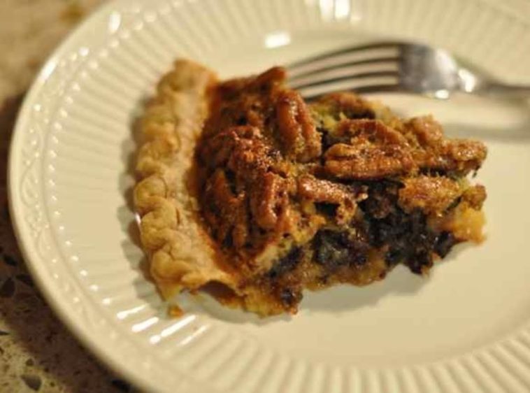 What kind of pies does Cracker Barrel have?