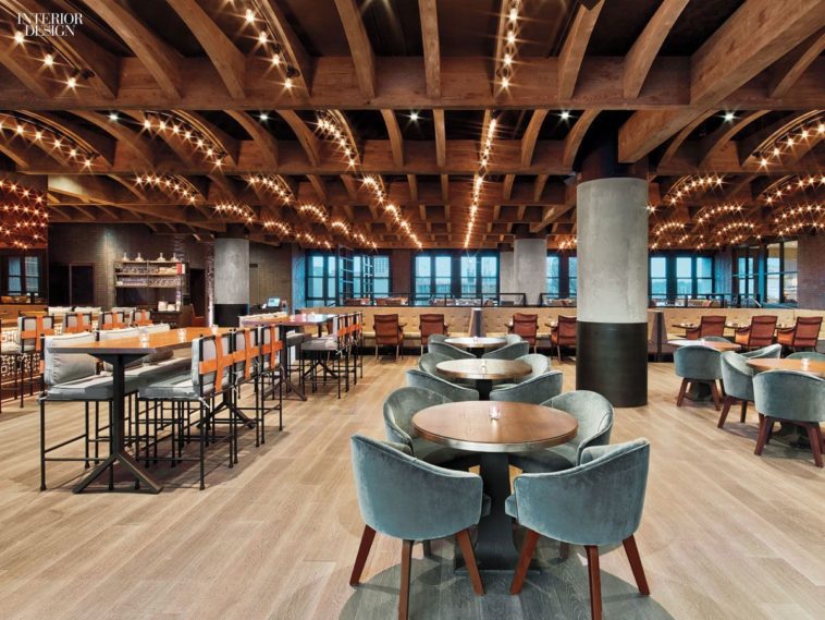 What restaurant does Willie Nelson own?