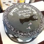 What should I wear to an anniversary dinner?