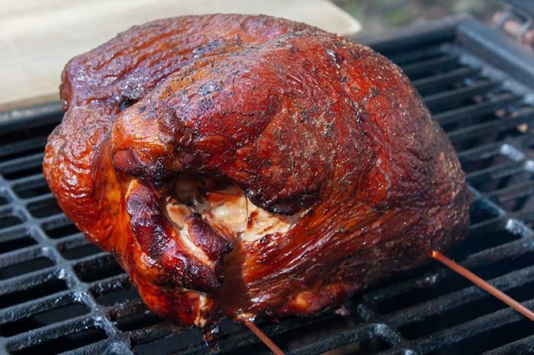 What temperature do you smoke a turkey to?