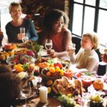 What time should guests arrive for Thanksgiving?