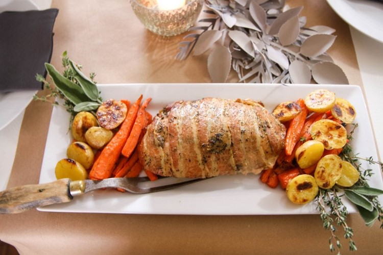 Who makes Honeysuckle White turkey?