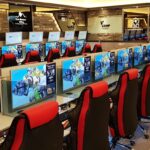 Are there Internet cafes in the US?
