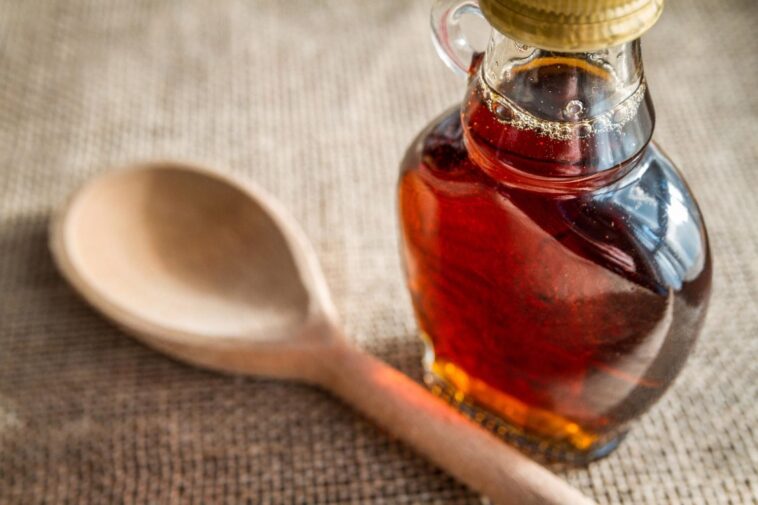 Can I put vanilla extract in coffee?