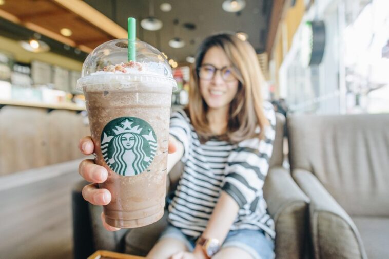 Can Starbucks workers make their own drink?