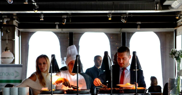 Can you be a shift leader with no experience?