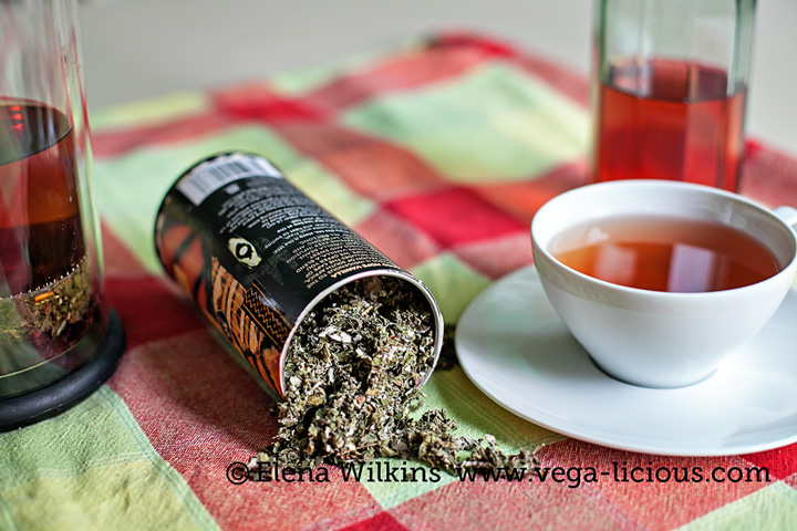 Can you mix green tea with raspberry leaf tea?