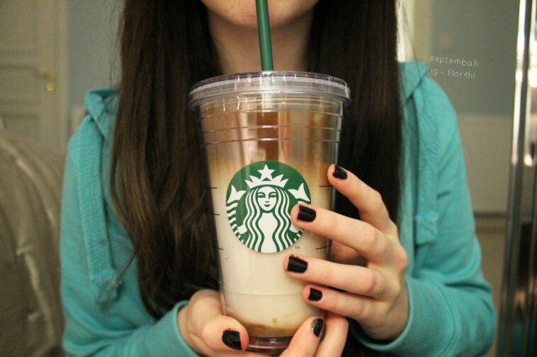 Did Starbucks discontinue caramel?