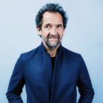 Do French people say je suis?