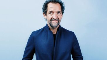 Do French people say je suis?