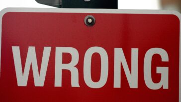 Do French say je suis?