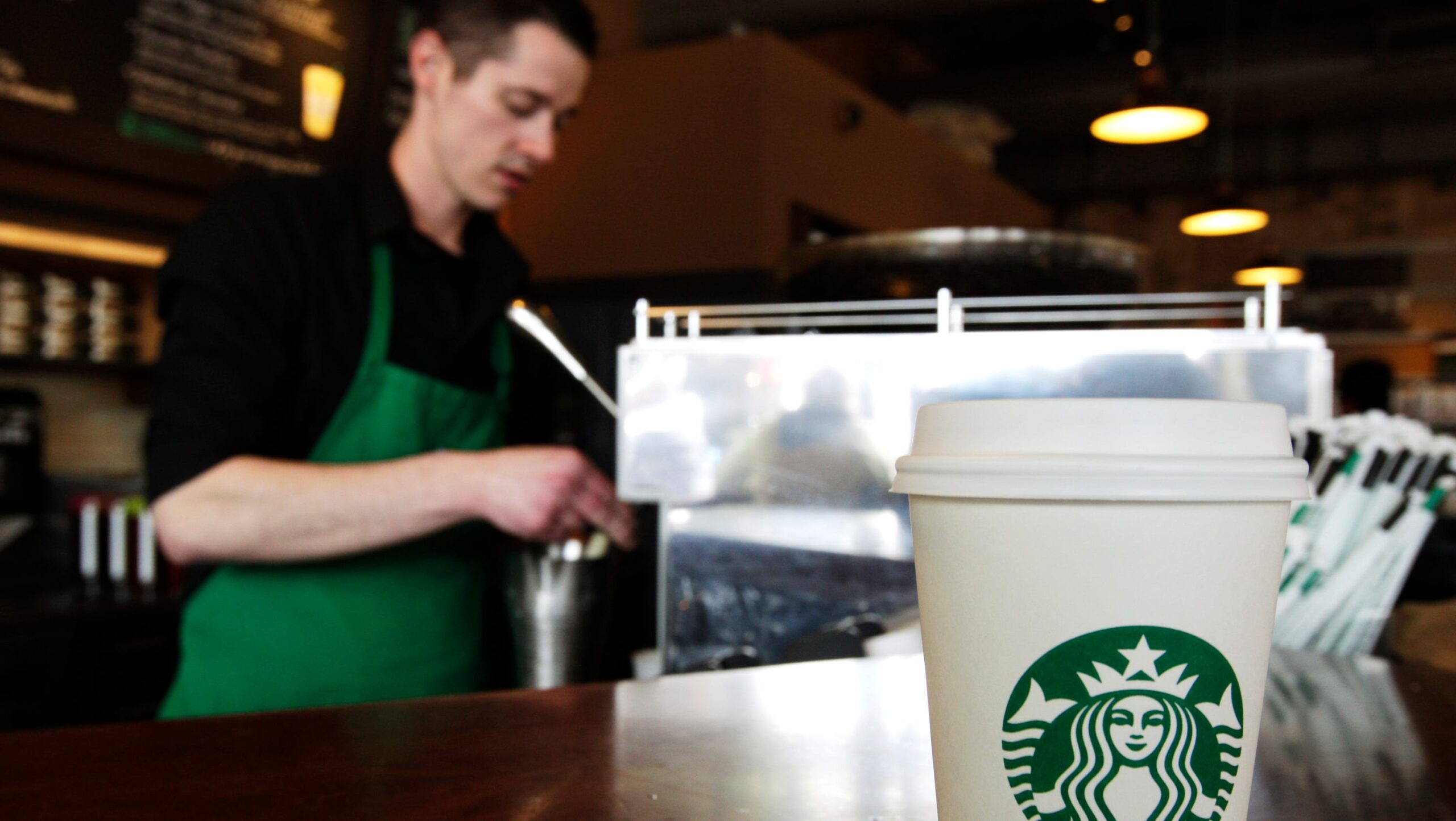 les-employ-s-de-starbucks-b-n-ficient-ils-de-spotify-gratuitement