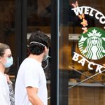 Do Starbucks employees have to wear masks?