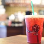 Do any Starbucks holiday drinks come sugar-free?