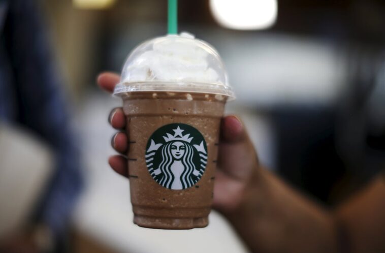 Do you get free refills at Starbucks?