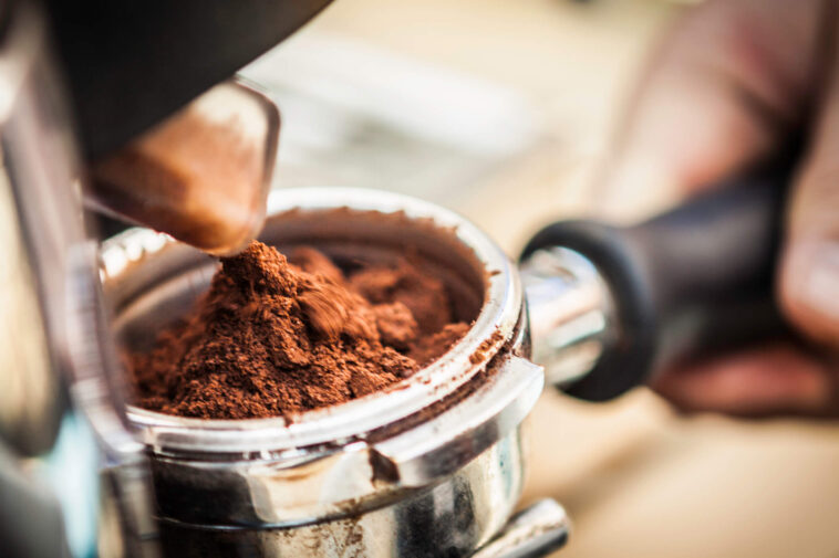 Does 7/11 still do free coffee?