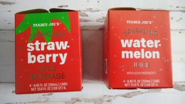 Does Box of Joe come with cream and sugar?