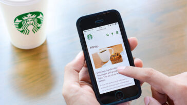 Does Starbucks app say when order ready?