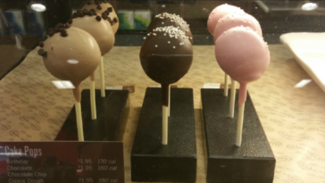 Does Starbucks have Earth cake pops?