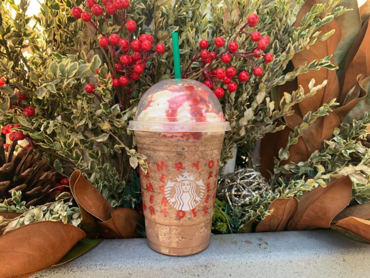 Does Starbucks have a Grinch drink?