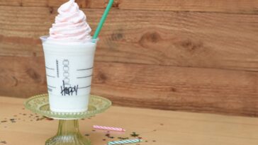 Does Starbucks have a birthday cake drink?