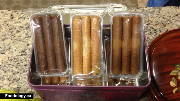 Does Starbucks have egg rolls?