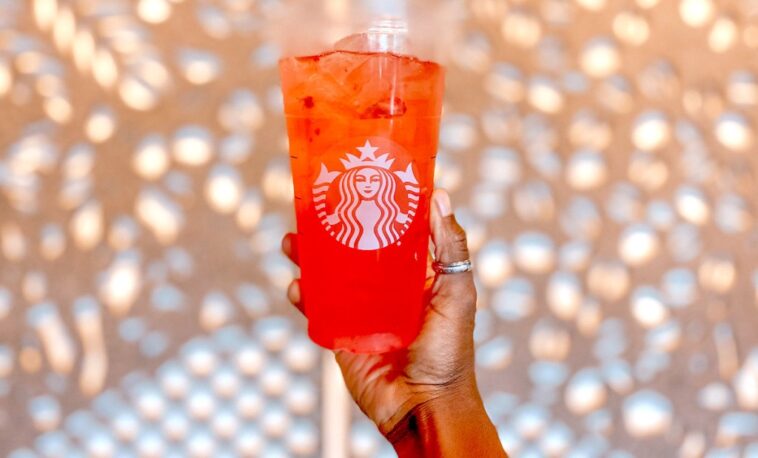 Does Starbucks have raspberry juice?