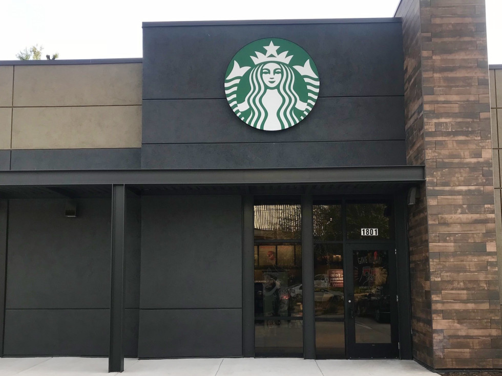 Does Starbucks in Texas hire at 14? - Foodly