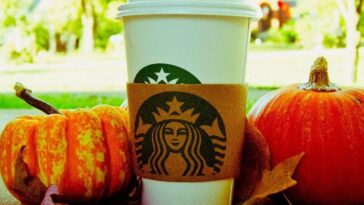 Does Starbucks pumpkin spice have dairy?
